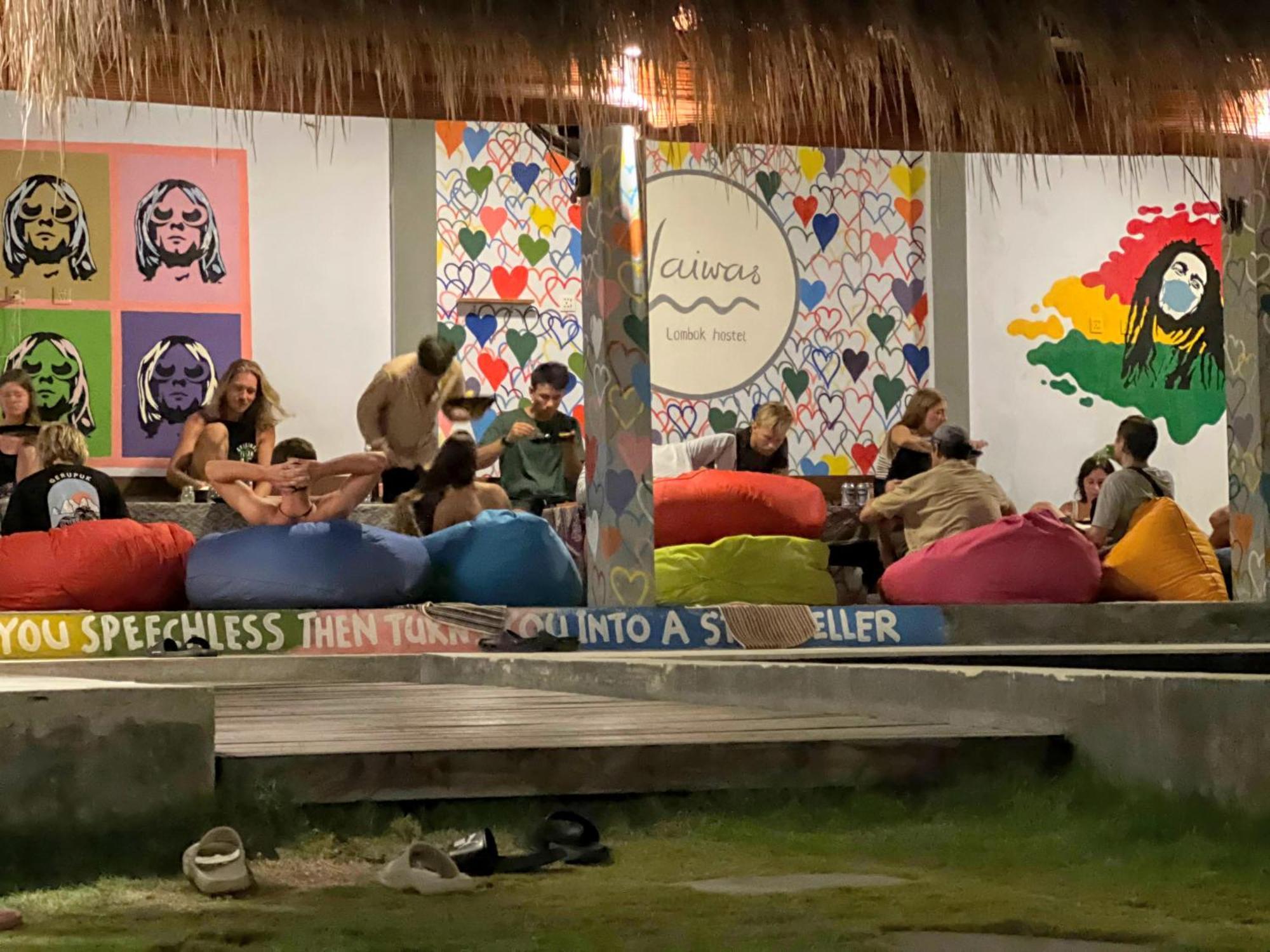 Waiwas Hostel Kuta  Exterior foto